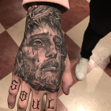 mano de cristo tatuaje|More.